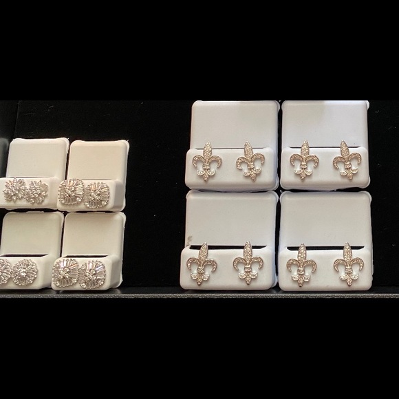 Silver Fleur de Lis Crystal Earrings - Picture 3 of 4